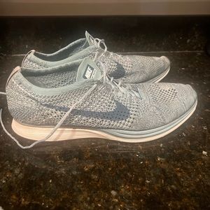 Nike flynit racer size 15 blue